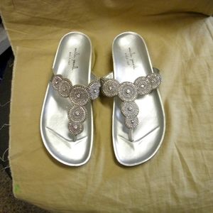 Pr Mila Paoli metallic silver sandals with rhinestones/beads size 9.5